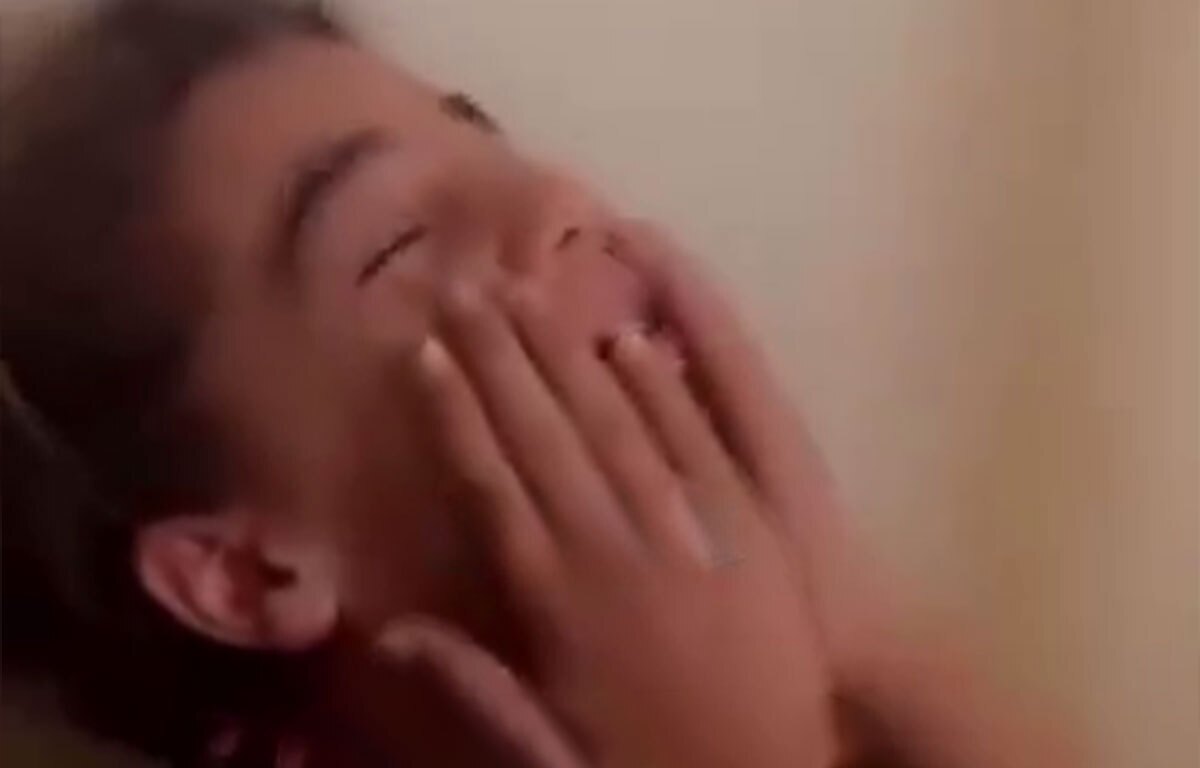 واکنش کودک فلسطینی به خبر آتش‌بس