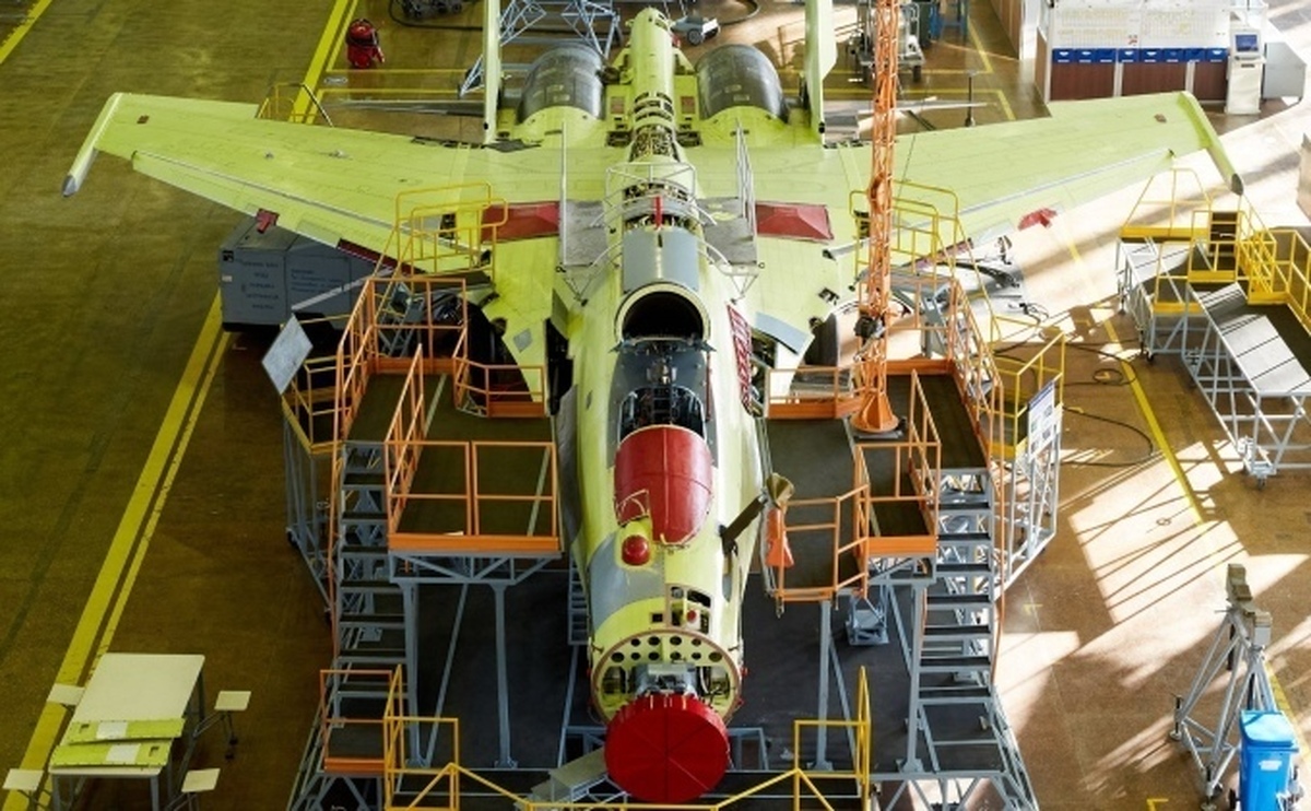 تصاویر منتخب از خط تولید جنگنده سوخو ۳۵ روسی، رهگیر آینده نیروی هوایی ارتش ایران