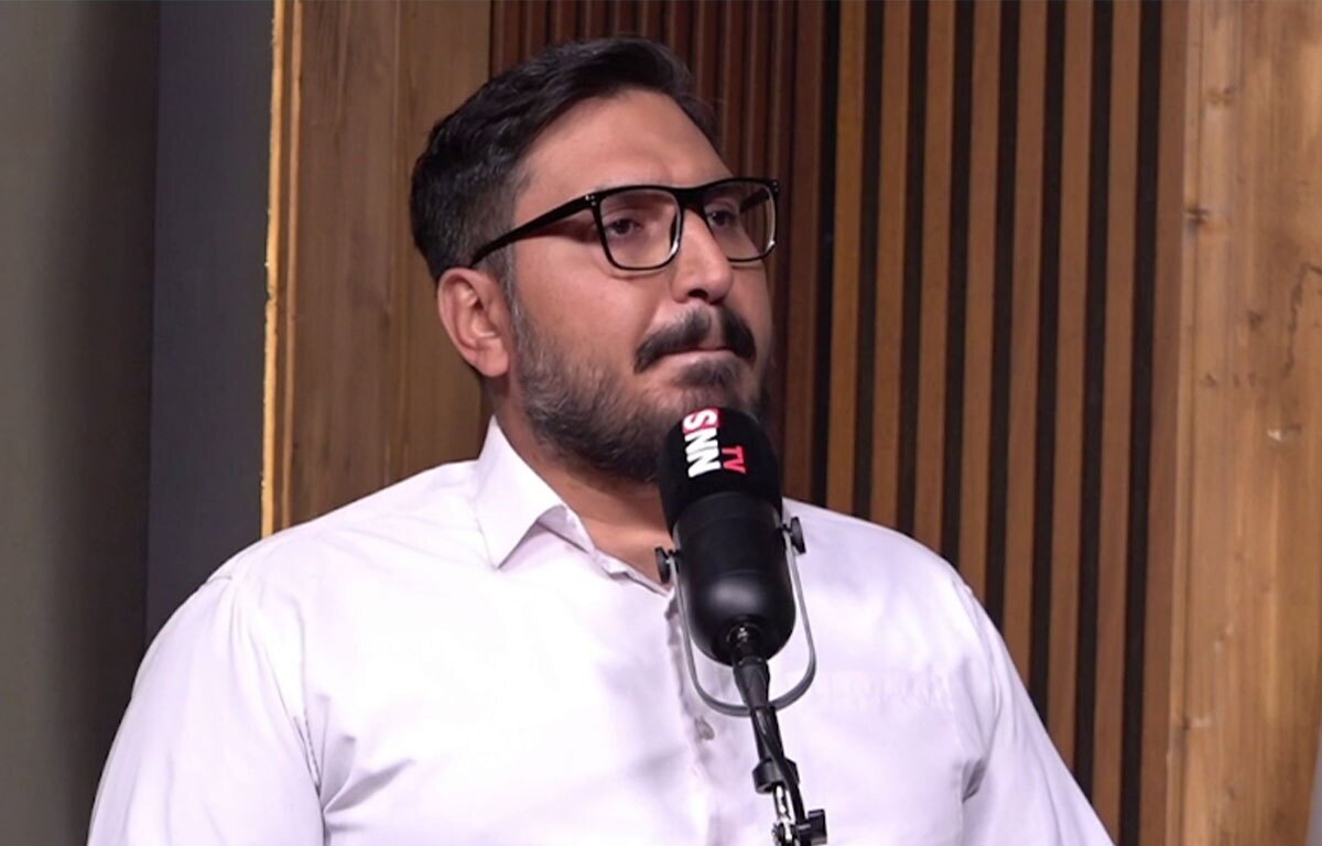 انقلاب اسلامی در ادامه امتداد تاریخی ایرانی_اسلامی شکل گرفته است/این کاملا در تقابل اندیشههای چپ است