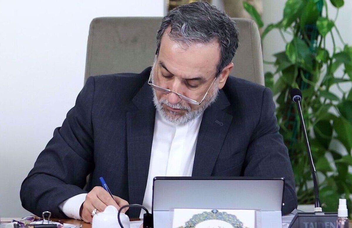 وزیر امور خارجه قهرمانی تیم ملی وزنه‌برداری ایران را تبریک گفت