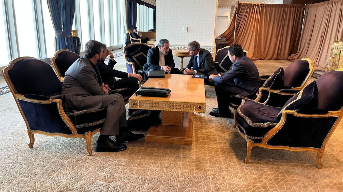 تاکید گروسی بر استفاده از ظرفیت‌های دیپلماتیک جهت جلوگیری از تشدید تنش در دیدار دوم با عراقچی