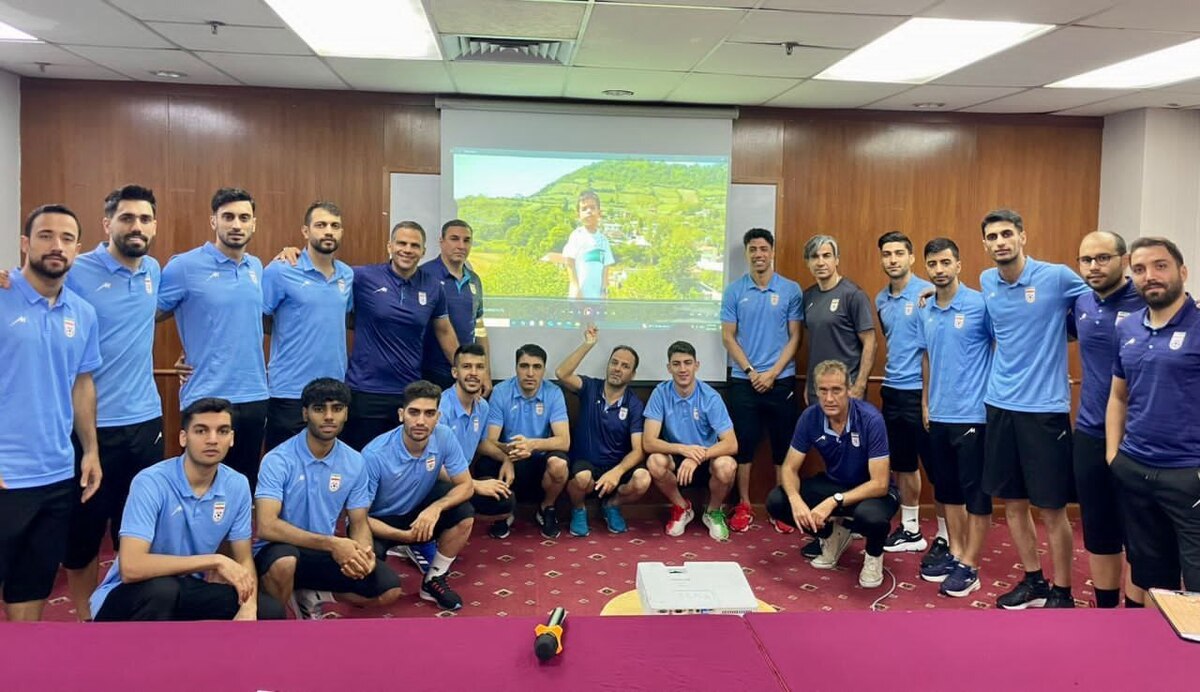 رفتار انسان‌دوستانه بازیکنان تیم ملی فوتسال در آستانه دیدار با مالزی
