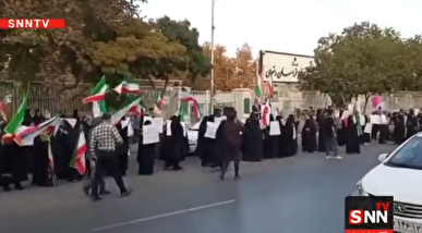 تجمع دانشجویان هم&zwnj;زمان با سخنرانی رئیس&zwnj;جمهور در نیویورک + فیلم