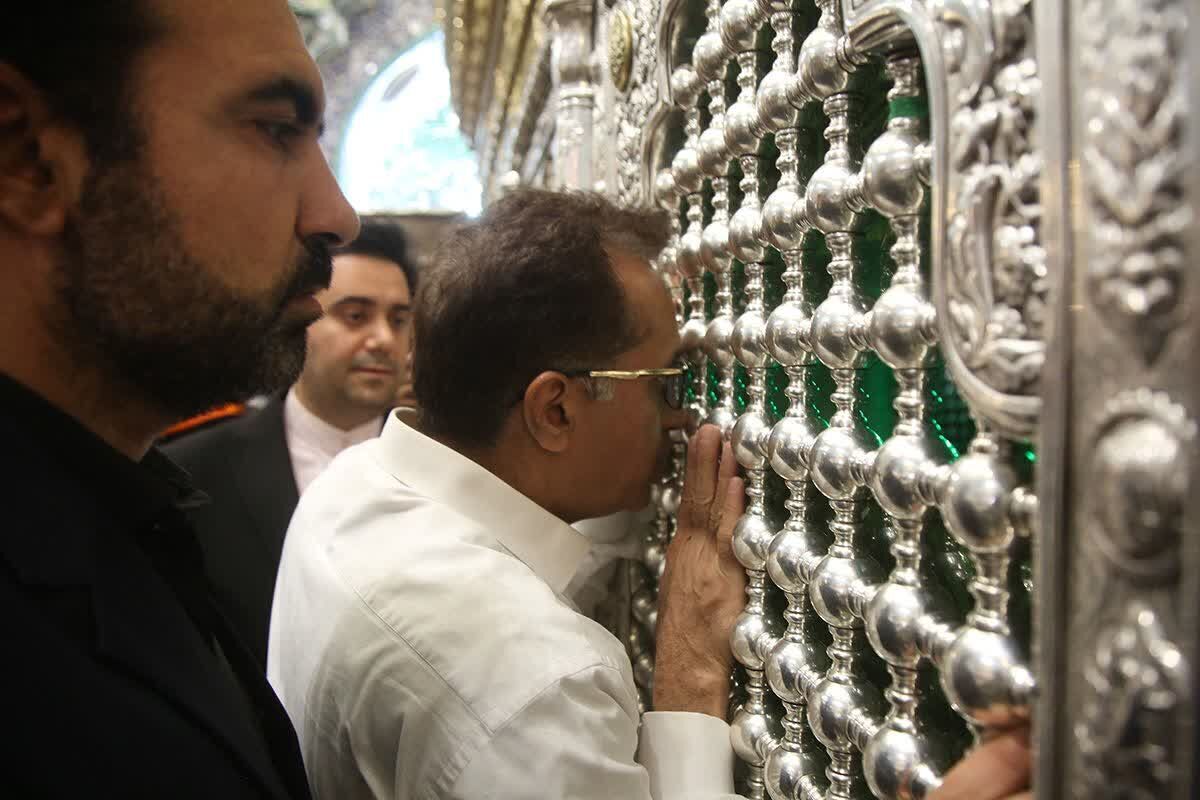 سفیر پاکستان در ایران به حرم حضرت معصومه (س) مشرف شد + عکس