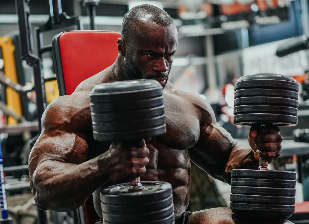 شوک در مستر المپیا ۲۰۲۵: سامسون داودا به‌طور غیرمنتظره‌ای چهارم شد