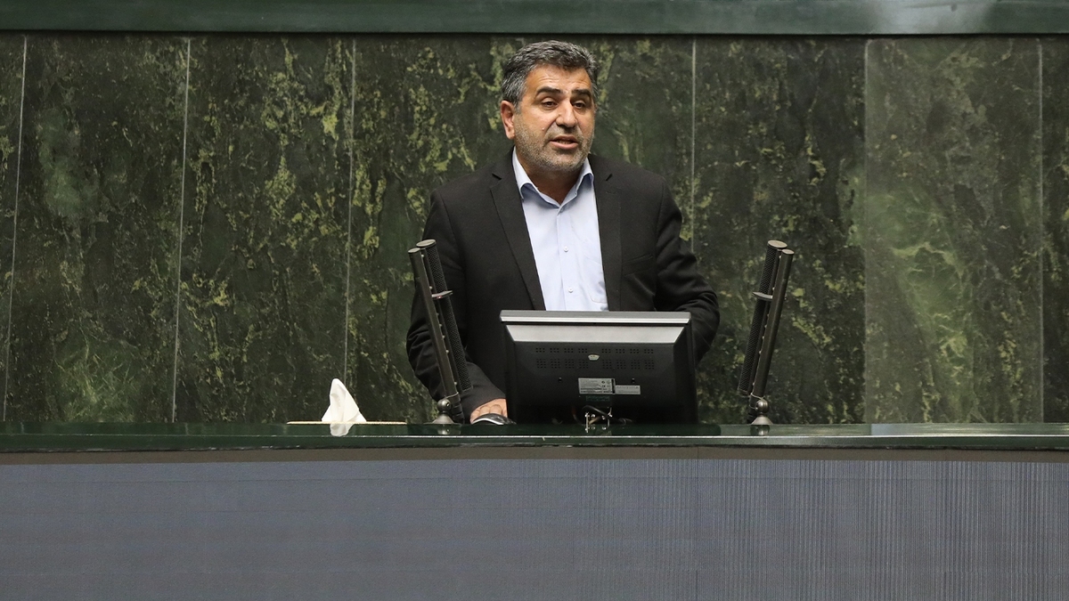 شوخی بابایی کارنامی با فامیلی دلخوش: آقای دلخوش خیلی دلش خوش است! + فیلم