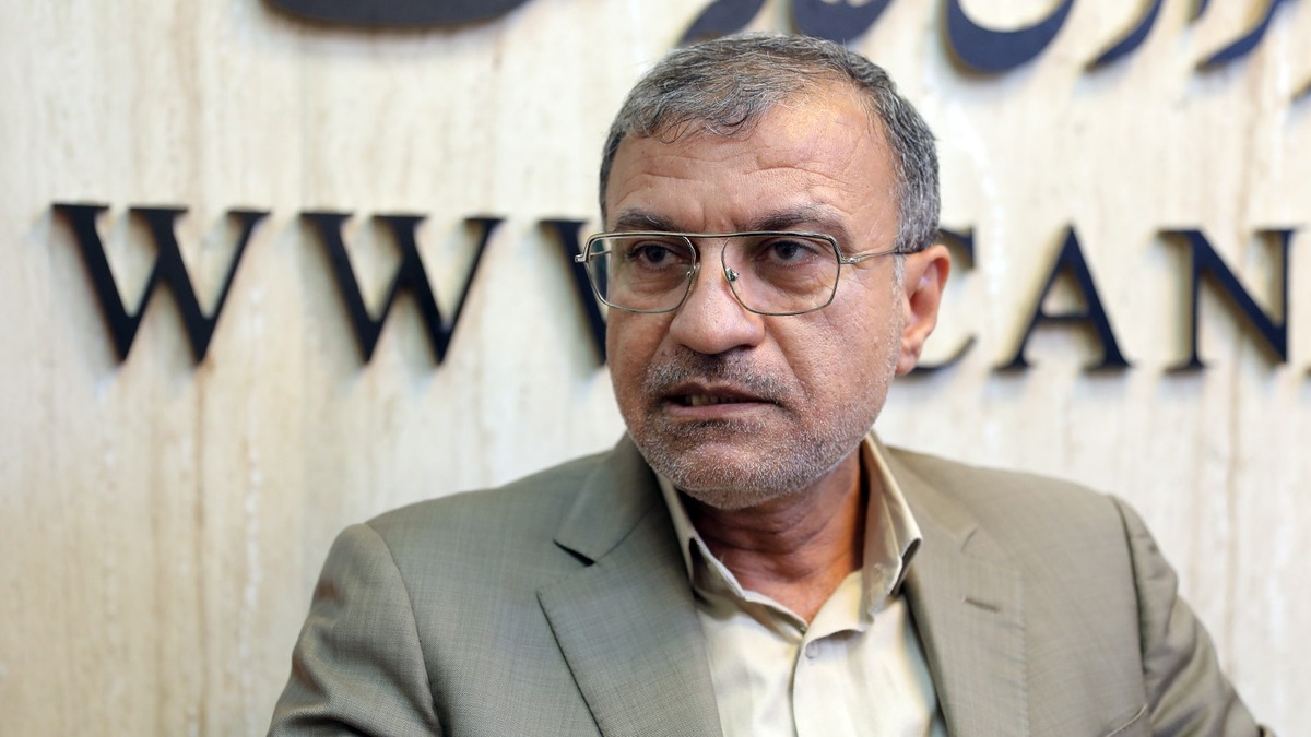 برخی وزرا توان کنترل تورم و اوضاع اقتصادی و فرهنگی کشور را ندارند+فیلم