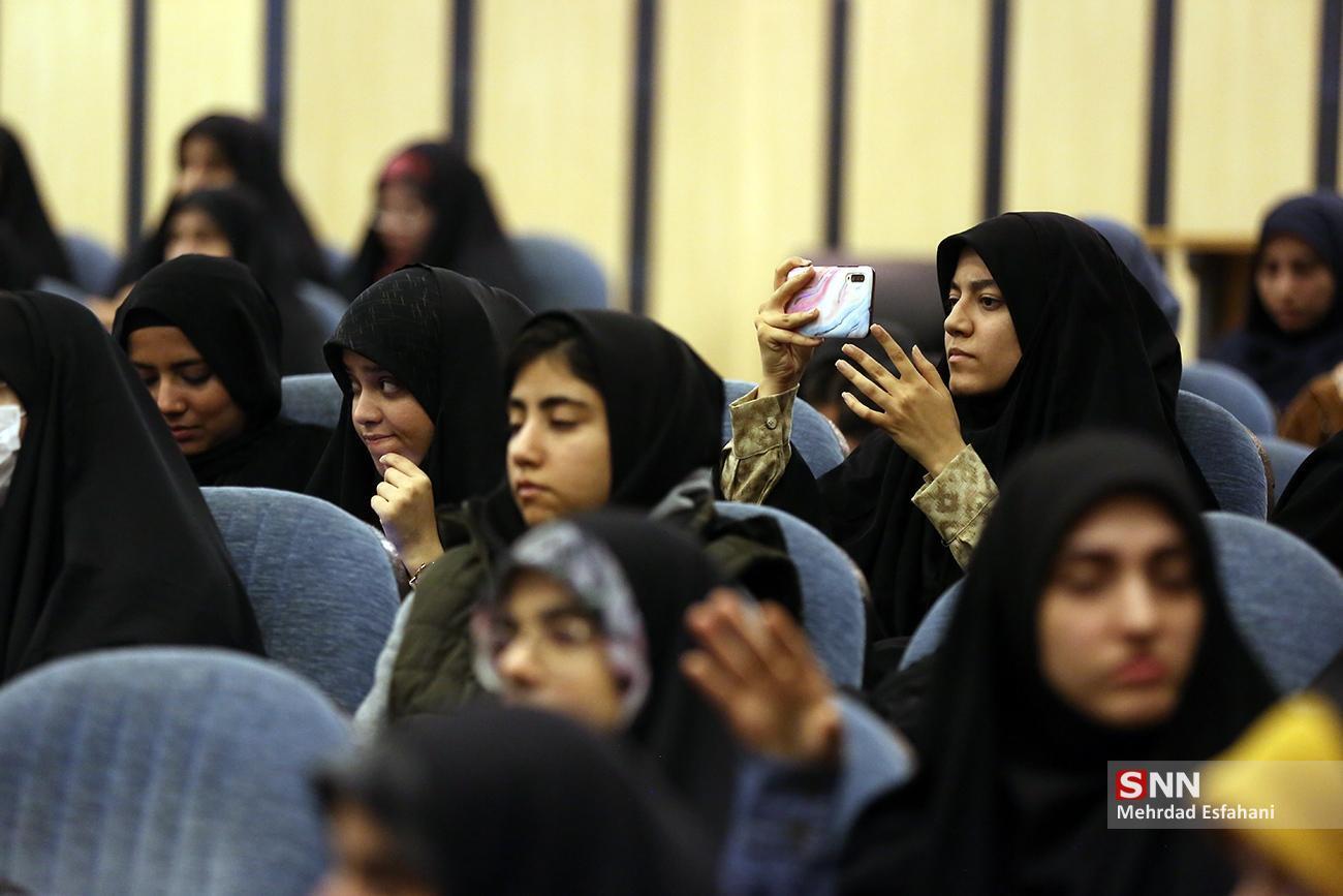 وقتی دانشگاه مأمن ذهن&zwnj;های خسته می&zwnj;شود/ سلامت روان، اولویت فراموش&zwnj;نشدنی دانشگاه&zwnj;ها /// تیتر