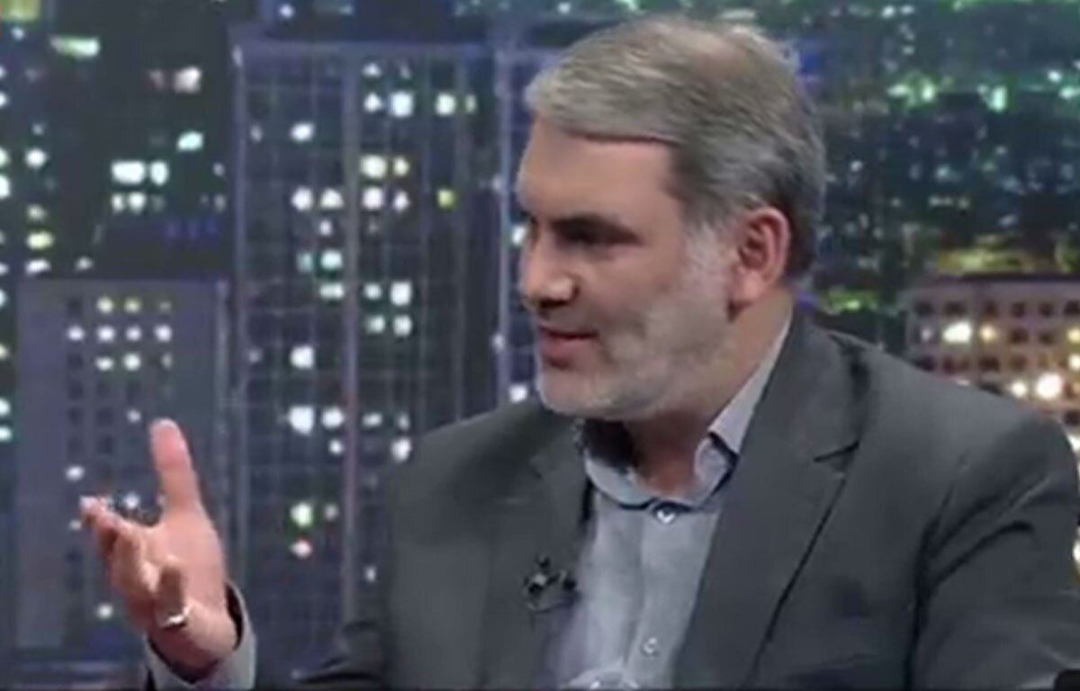 در جلسات رسمی مسئولان، می‌گویند اسم ارز آزاد را نبرید. می‌گویند «ارز قاچاق»!