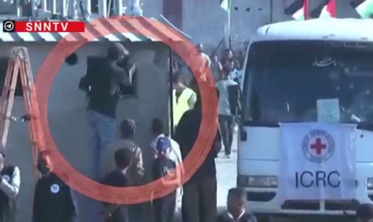 زندگی در غزه جریان دارد، حتی در میانه تبادل اسرا + فیلم