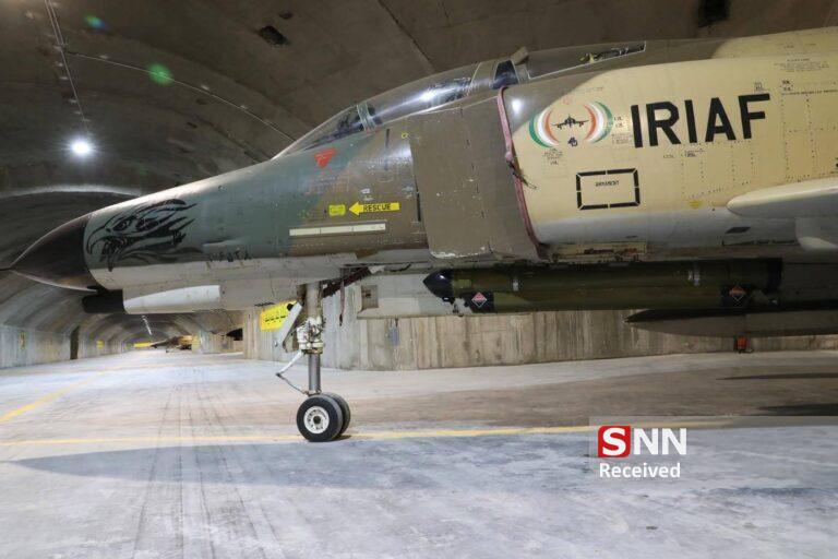 گزارش تصویری/ جنگنده اف 4 ارتش و پژو 405 در یک قاب! گزارش تصویری/ جنگنده اف 4 ارتش و پژو 405 در یک قاب!