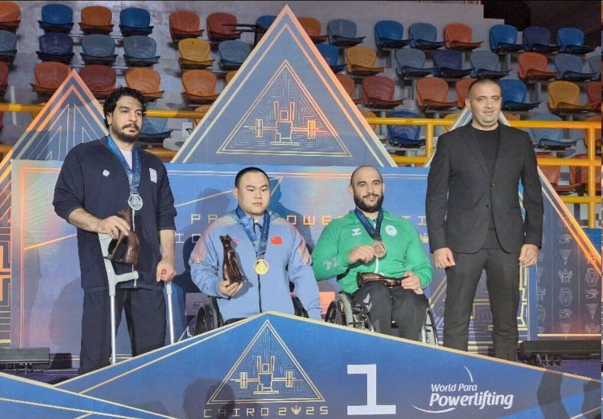 مدال نقره جهان بر گردن محسن بختیار