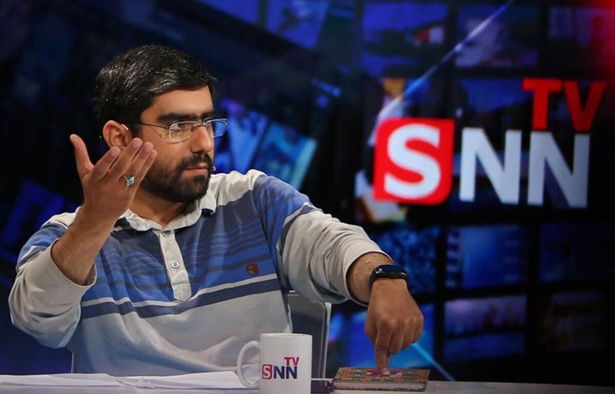 جواد عزتی با سیگار کشیدن در سریال‌ها دودکش راه انداخته است!