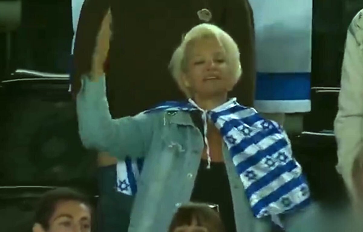 هواداران فوتبال ایتالیا هنگام پخش سرود ملی رژیم جعلی اسرائیل هو کردند