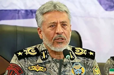 دریادار سیاری: مجاهدان سازمان عقیدتی سیاسی ارتش پرچم‌داران جبهه تبیین هستند