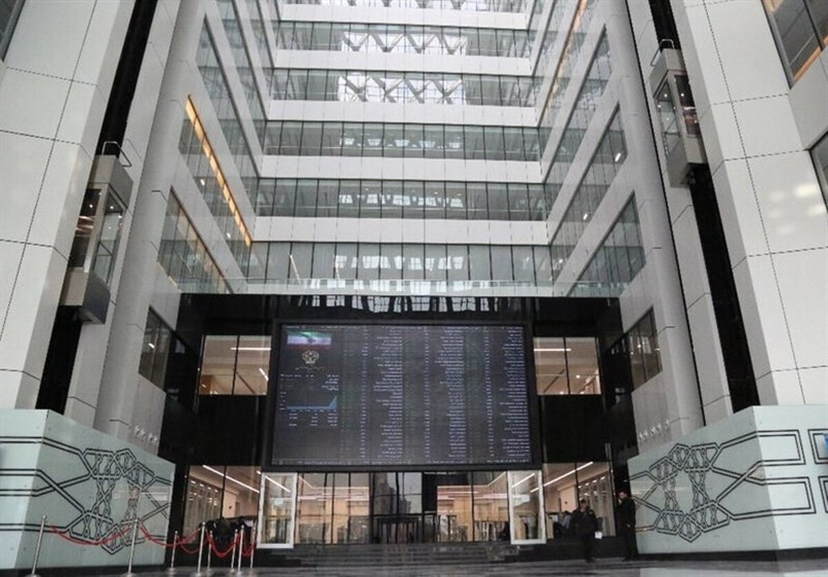 رشد ۳۰ درصدی درآمد عملیاتی صنعت بانکداری در ۱ ماه گذشته