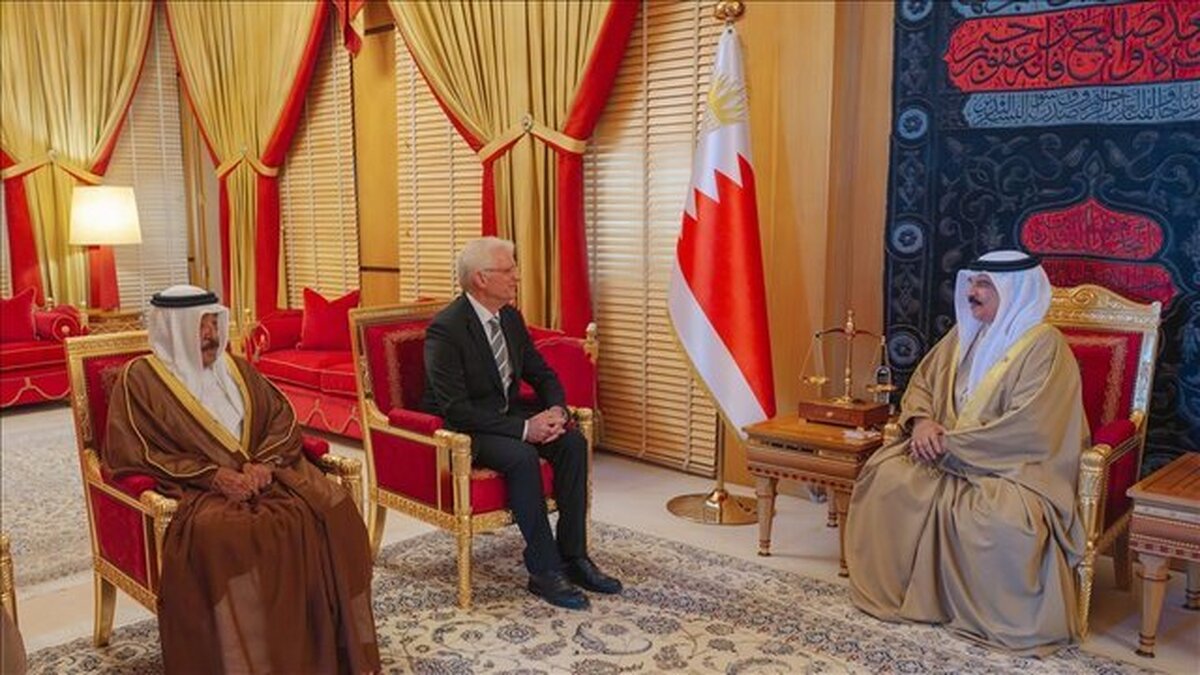 سفیر جدید رژیم صهیونیستی استوارنامه خود را تقدیم پادشاه بحرین کرد