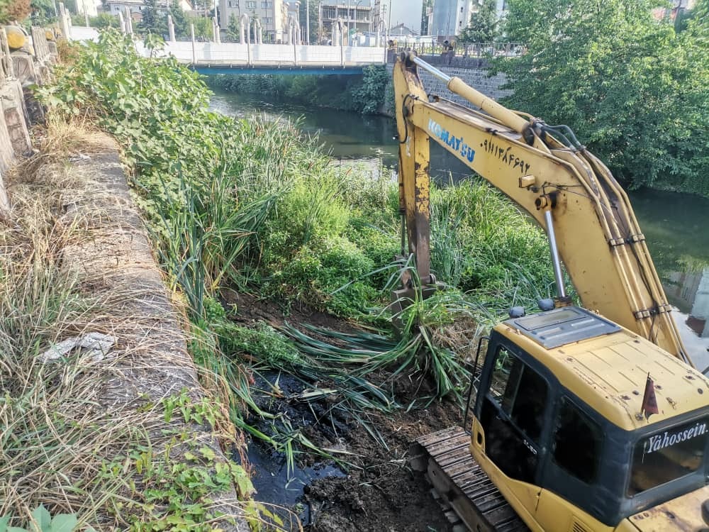 وقتی رودخانه&zwnj;های گیلان تنگ&zwnj;نفس شده&zwnj;اند/ تأخیر در لایروبی، برکت باران را به بلا بدل کرده است