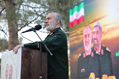 سردار فدوی: بصیرت ملت، عامل اصلی تداوم مسیر پیروزی انقلاب است