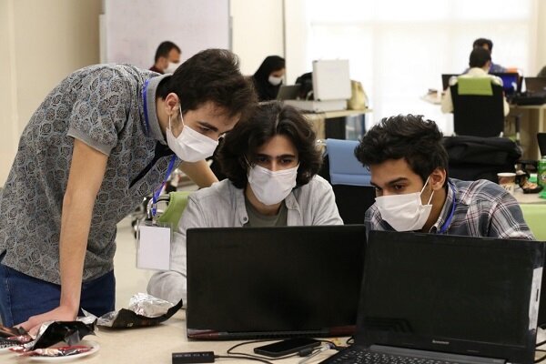 وقتی دانشگاه کافی نیست؛ روایت جوانانی که آموزش علوم کامپیوتر را از نو تعریف می&zwnj;کنند