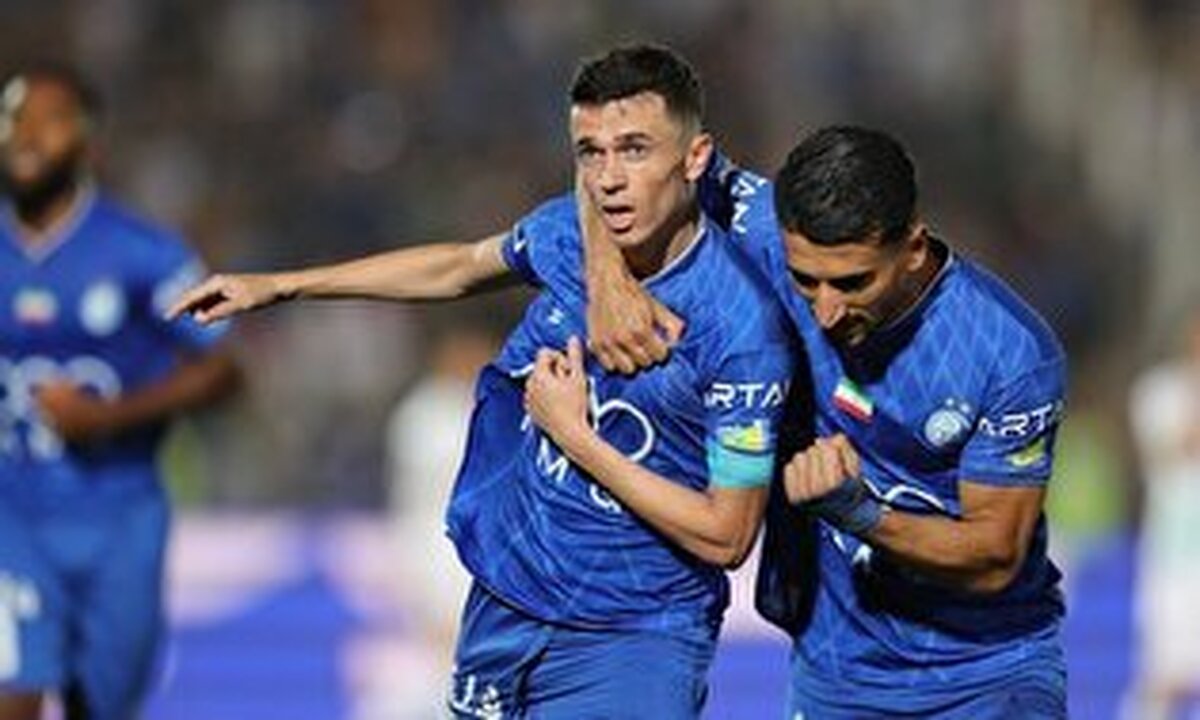 استقلال 1 مس رفسنجان 0 پایان نیمه اول