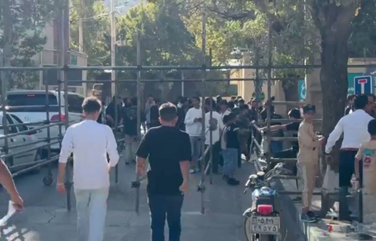 وضعیت گیت‌های بلیت فروشی ورزشگاه تختی پیش از بازی خیبر خرم آباد و پرسپولیس