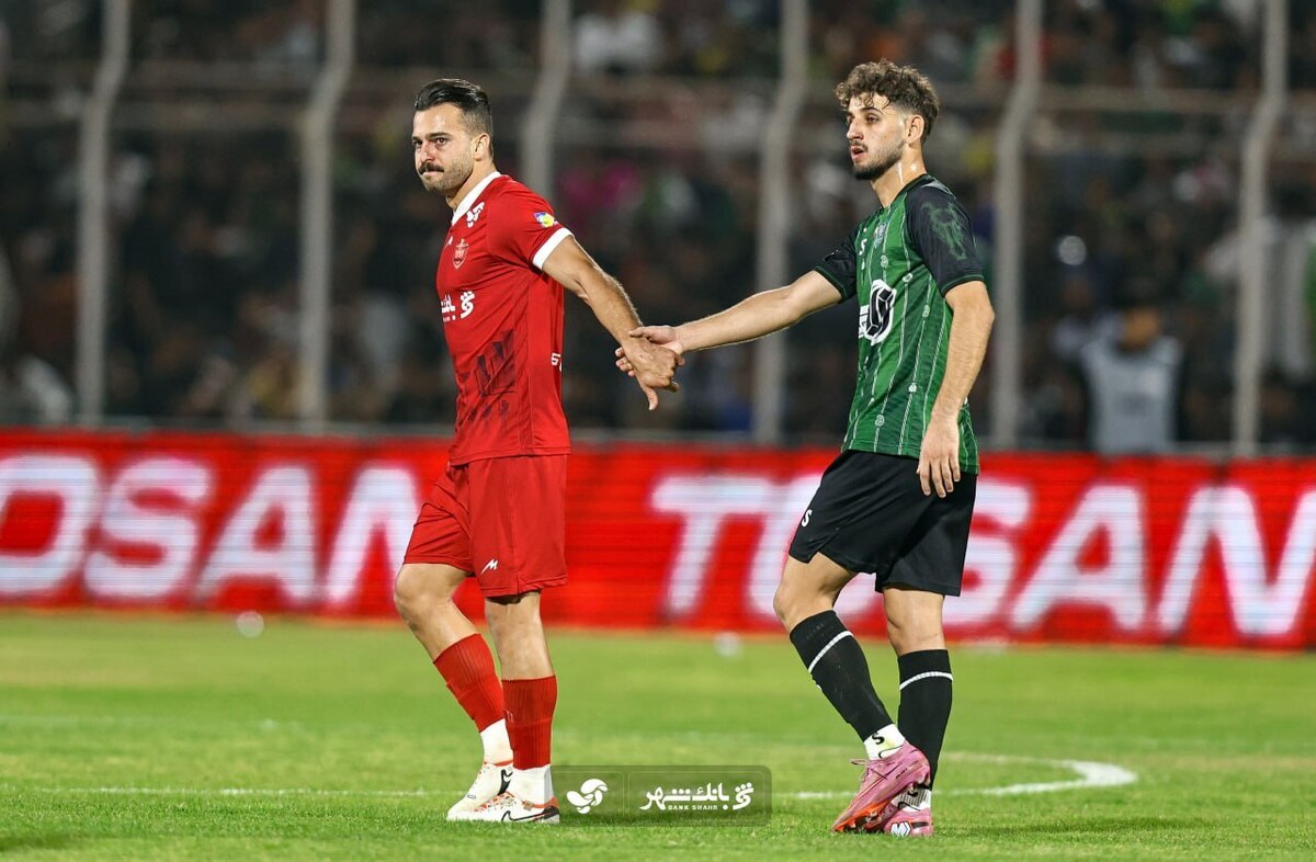 خلاصه بازی خیبر خرم آباد 2-1 پرسپولیس / سقوط هلیکوپتر وحید هاشمیان و رضا درویش در دقیقه 100