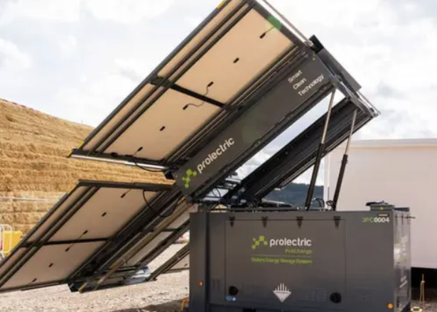 باتری های خورشیدی جایگزین ژنراتورها در سایت های ساختمانی می شود