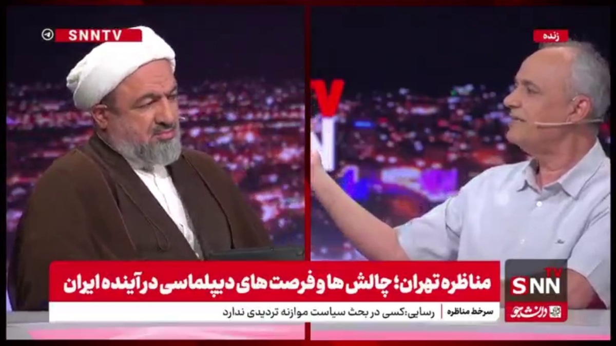 احمد زیدآبادی روزنامه نگار و فعال سیاسی: شما به ما می&zwnj;گویید غربگدا ما هم به شما می&zwnj;گوییم روسوفیل و چینوفیل