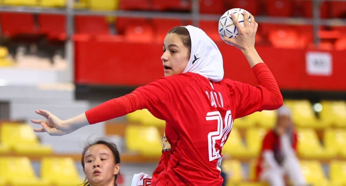 اولین برد تاریخی هندبال بانوان ایران در مقابل چین