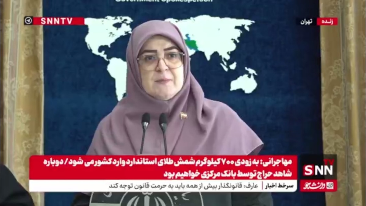 مهاجرانی: هر روز صبح که از خیابان ولیعصر رد می&zwnj;شوم و می&zwnj;بینم مردم در صف اتوبوس هستند خجالت می&zwnj;کشم/ در حمل و نقل عمومی نقص داریم