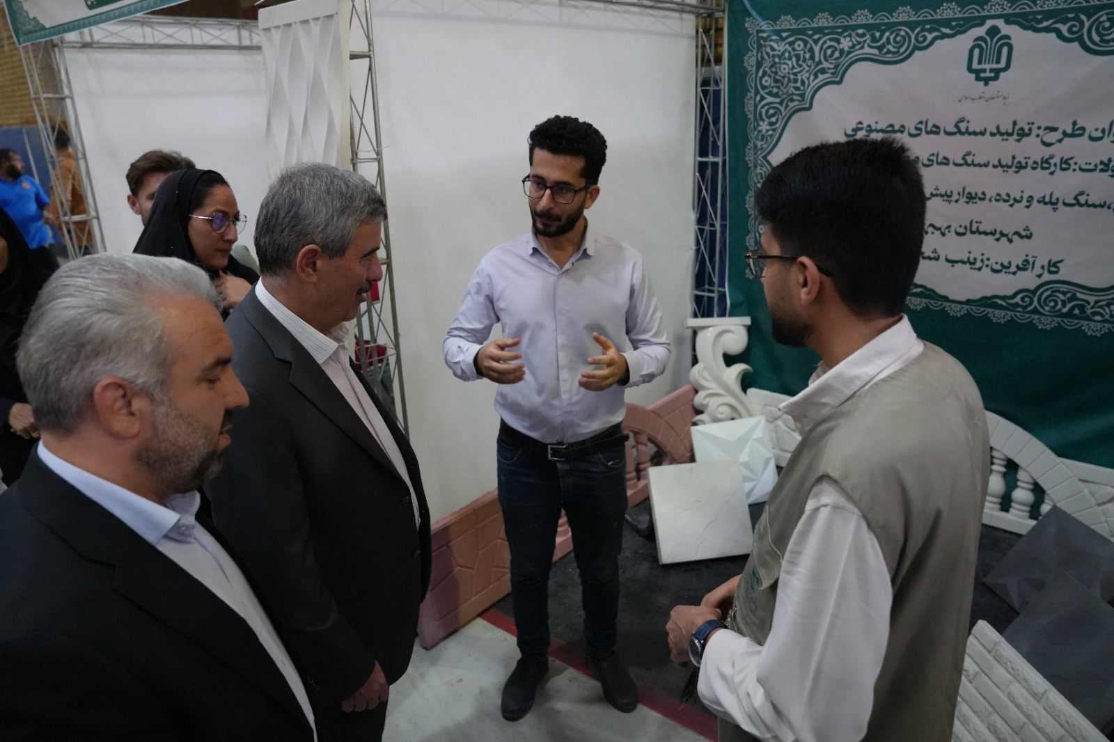 آغاز به کار نمایشگاه اشتغال&zwnj;زایی بنیاد علوی در اهواز