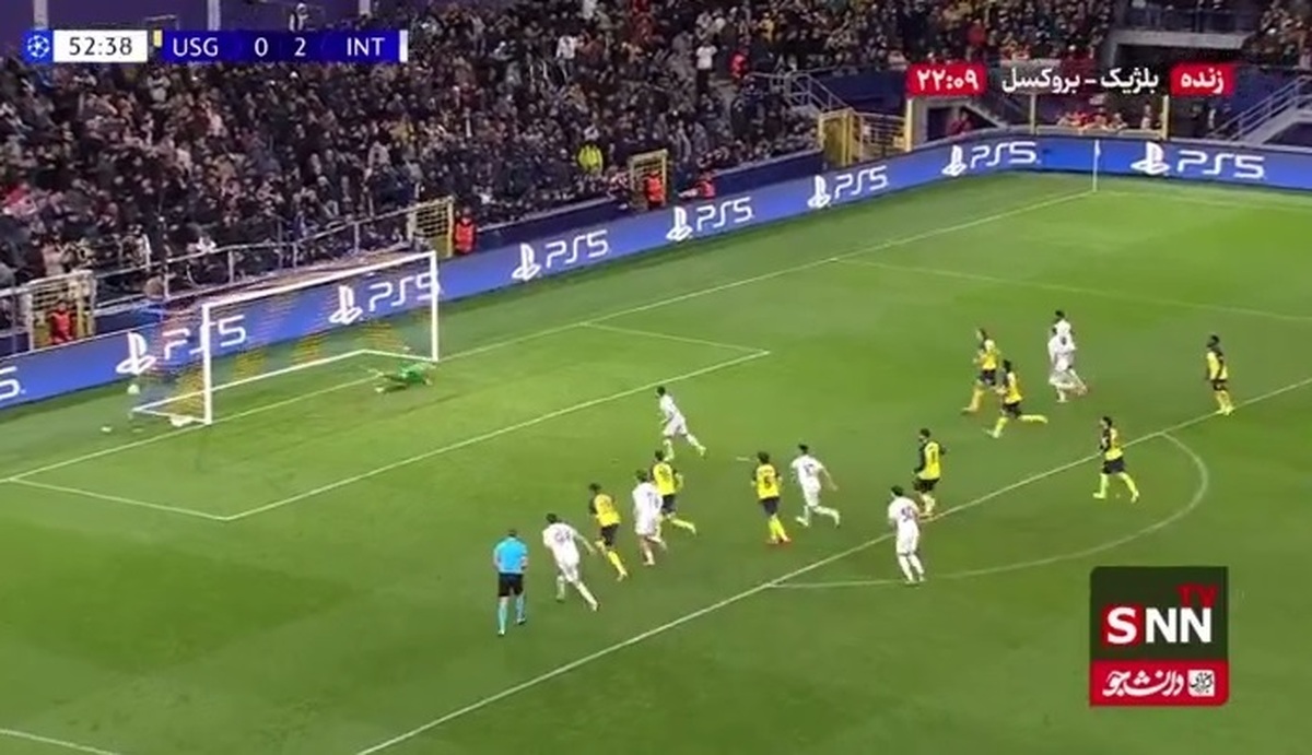 گل سوم اینتر توسط هاکان چالهان اوغلو در دقیقه ۵۳ / اینتر ۳ - سن ژیلوا ۰