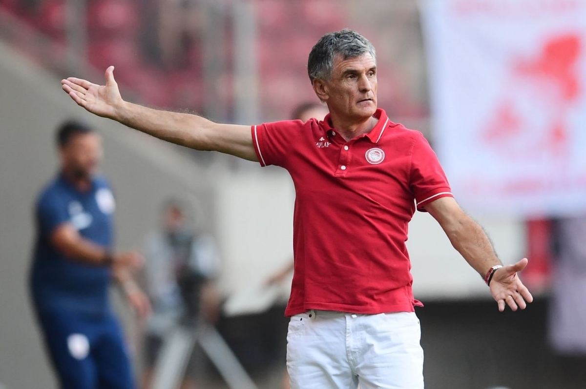 سرمربی المپیاکوس: شکست سنگینی داشتیم، اما از شاگردانم راضی هستم، چون طبق برنامه بازی کردیم