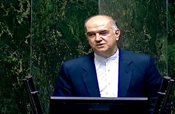 بهانه افت کیفیت دانشجویان بهانه‌ای غیرمنطقی برای عدم اجرای مصوبه افزایش ظرفیت پزشکی است