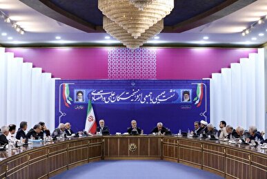 نشست و تبادل‌نظر پزشکیان با جمعی از کارشناسان اقتصادی۴ ساعت به طول انجامید