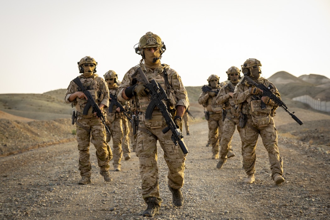 فتح الفتوح فاتحین در میدان نبرد،بررسی فنی تجهیزات جدید مدرن رزم انفرادی فاتحین / آیا الگوی فاتحین میتواند ناجی نیروهای مسلح باشد؟