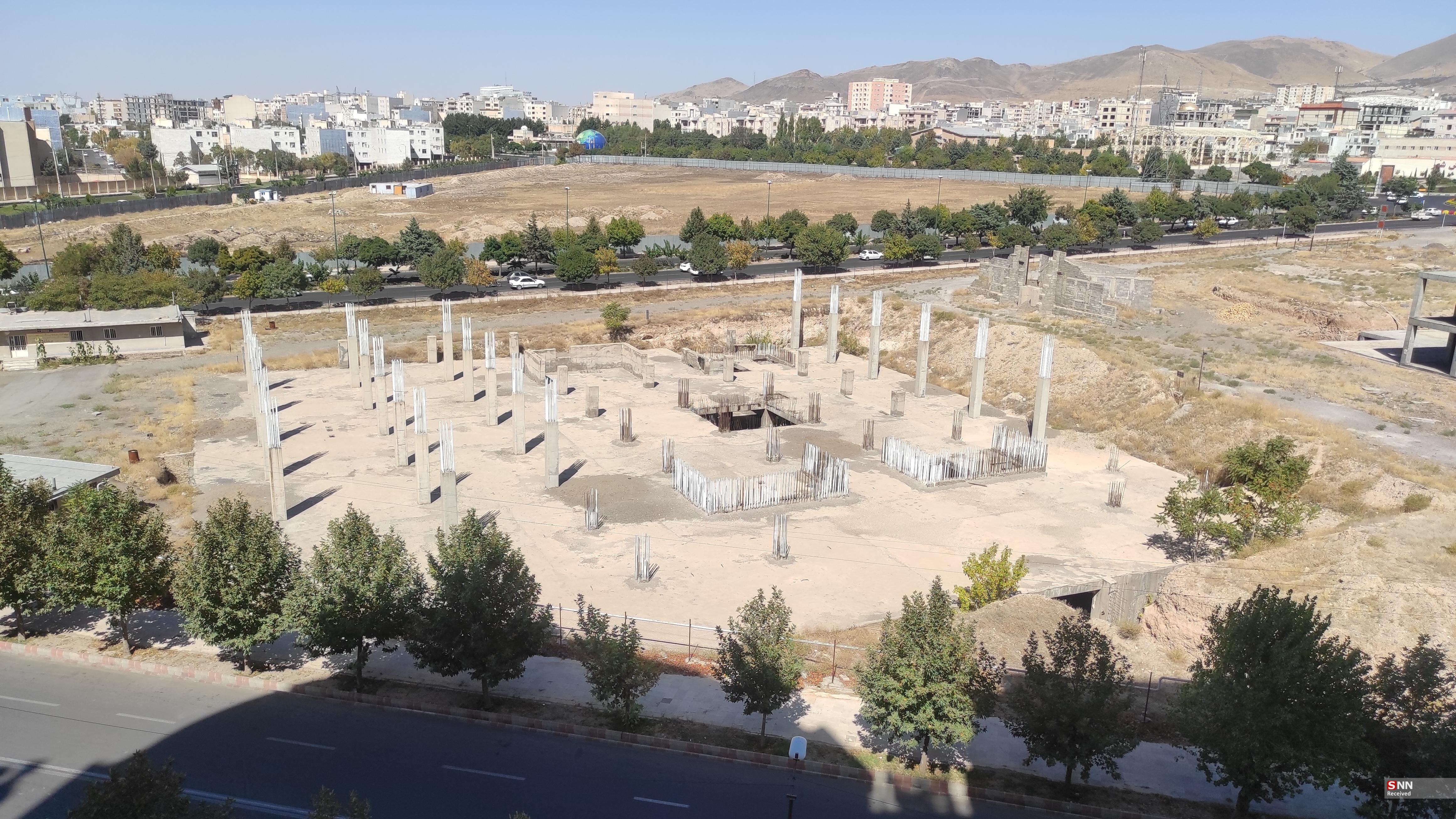 ۱۶ سال انتظار برای کتابخانه مرکزی زنجان؛ رؤیایی که نیمه&zwnj;کاره مانده است