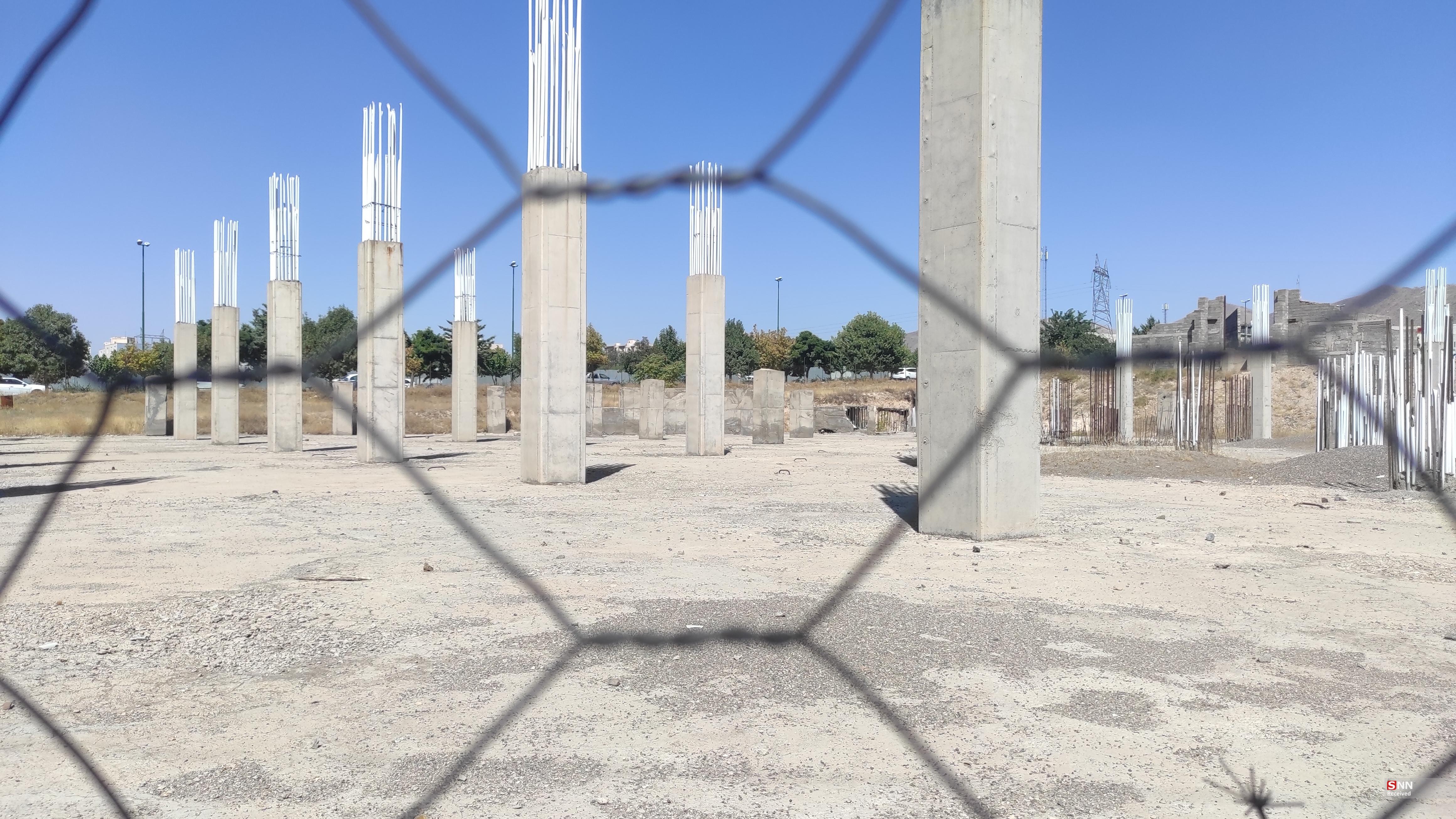 ۱۶ سال انتظار برای کتابخانه مرکزی زنجان؛ رؤیایی که نیمه&zwnj;کاره مانده است