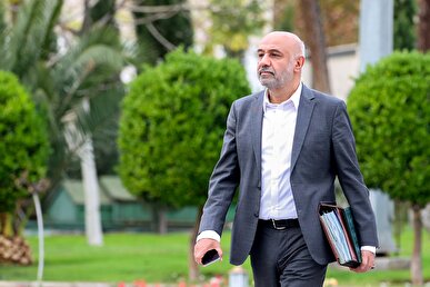 میدری: تاکنون تصمیمی برای واگذاری ذوب‌آهن اصفهان گرفته نشده است