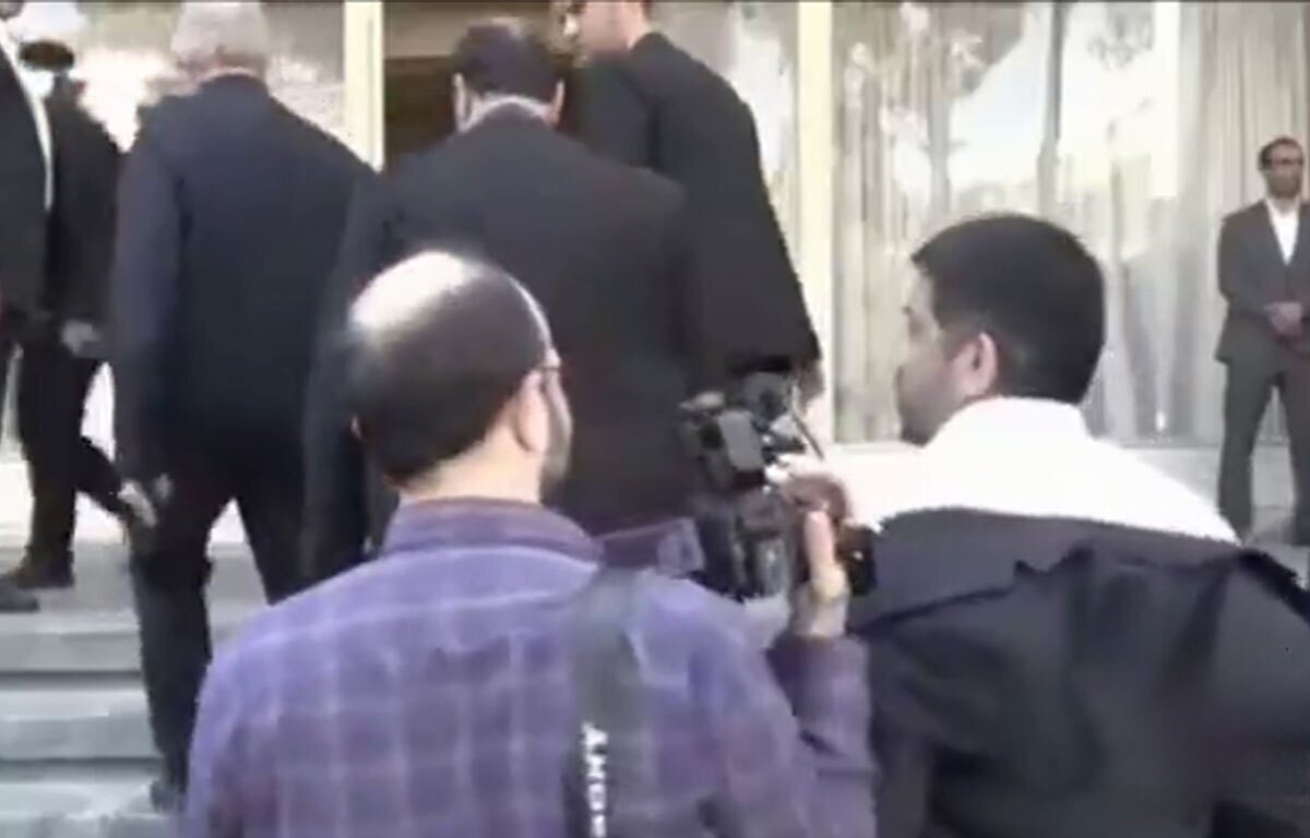 شوخی پزشکیان با علیرضا دبیر