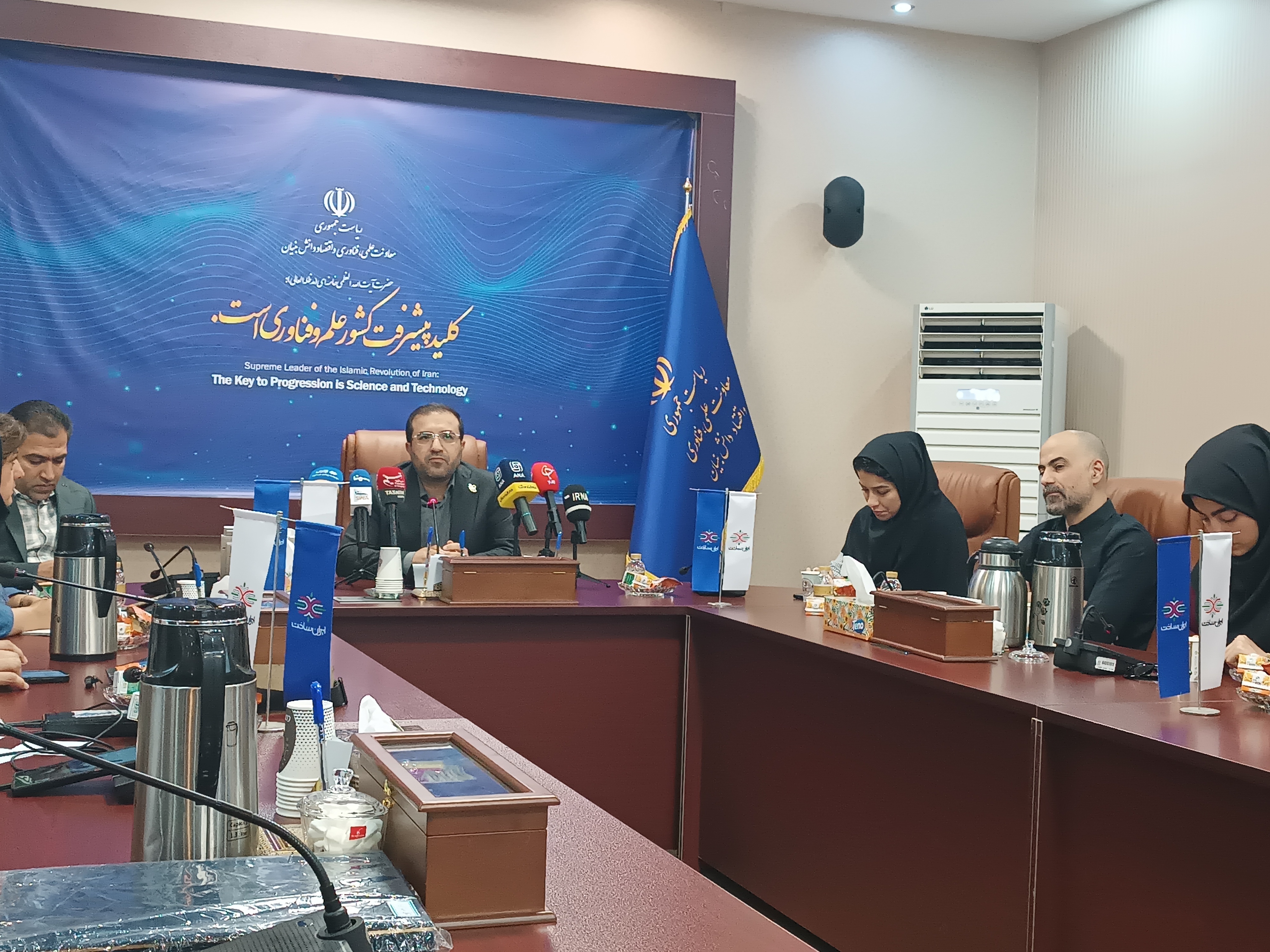 سیزدهمین ایران‌ساخت؛ ویترین تجهیزات آزمایشگاهی ساخت ایران با حمایت‌های ویژه