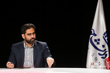 ثابتی: اسنپ بک اصلی بانک آینده با ۳۵۰ همت ضرر انباشته است/ بانک مرکزی با باند علی انصاری همراه شده