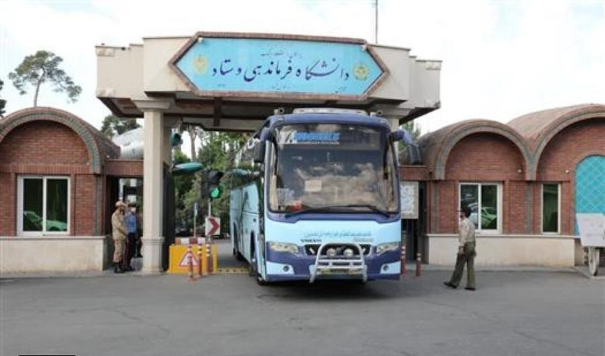 اعزام دانشجویان دوره ۸۶ دافوس ارتش به مرکز آموزش تفنگداران دریایی نداجا