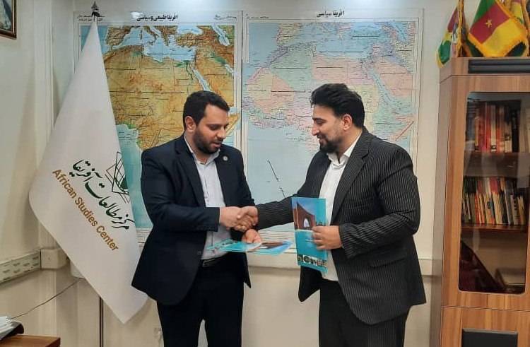 امضای تفاهم‌نامه همکاری مرکز مطالعات آفریقای دانشگاه با سازمان توسعه تجارت ایران