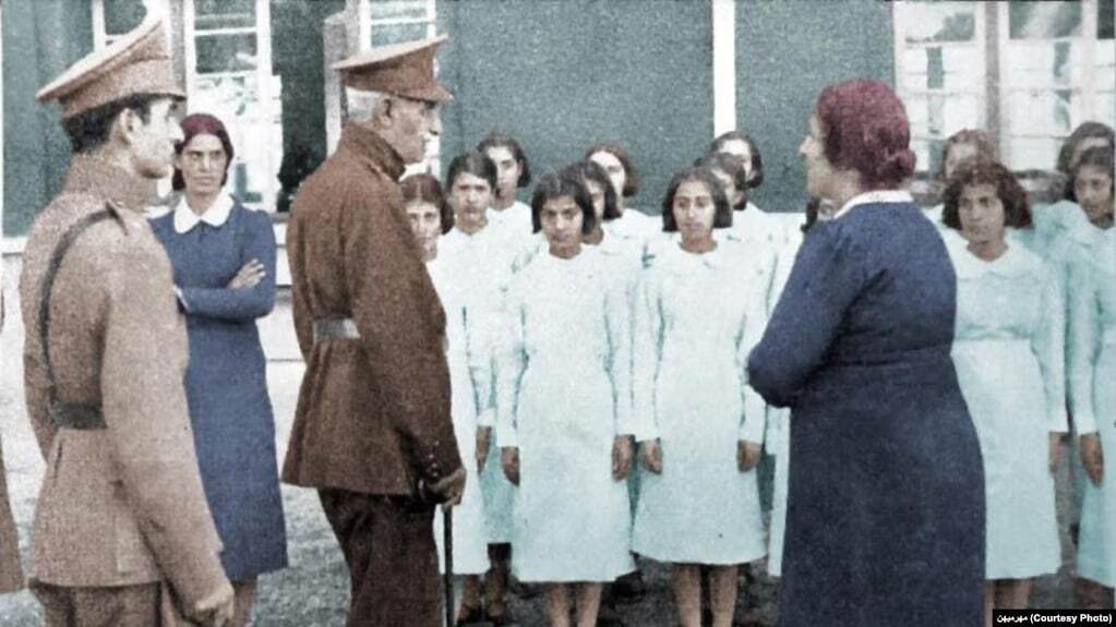 رضا شاه که بود؟/ظهور سقوط رضاخان میرپنج از سرسپردگی به انگلیس تا بعید به جزیره موریس