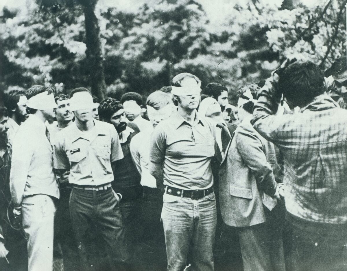 تسخیر لانه جاسوسی آمریکا و واکنش سیاسیون و رسانه&zwnj;های بین&zwnj;المللی