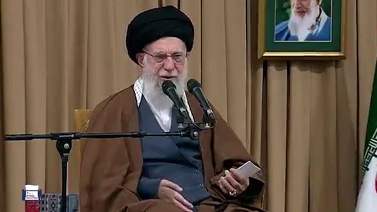 توطئه‌های آمریکا بر ضد ملّت ایران حقانیت فرمایش امام (ره) را مبنی بر اینکه هر چه فریاد دارید بر سر آمریکا بکشید، نشان می‌دهد