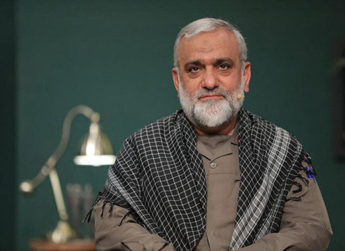 سردار نقدی: آمریکا خام فروش و نیازمند پول شده / اقتصاد آمریکا فلج و رو به نابودی است + فیلم