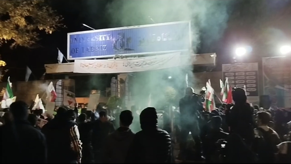 تجمع دانشجویان تبریزی در سالروز ۱۳ آبان ماه